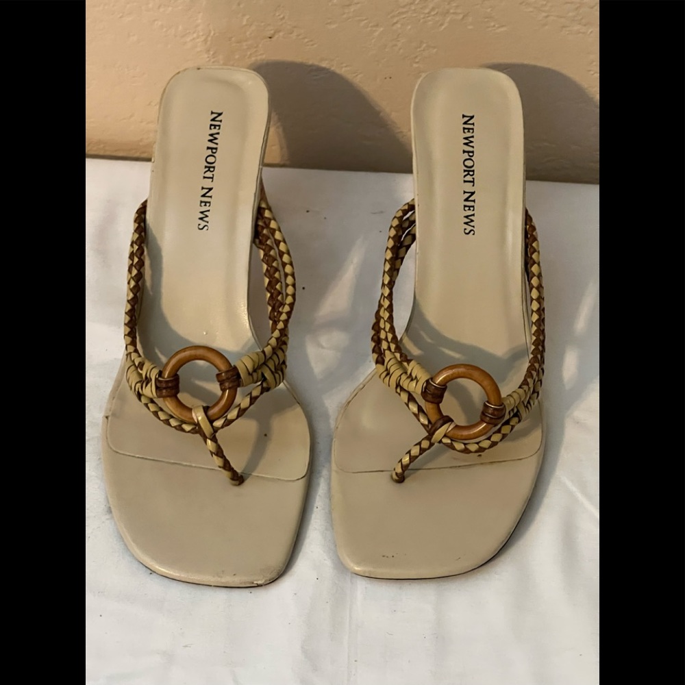 Ladies sandals